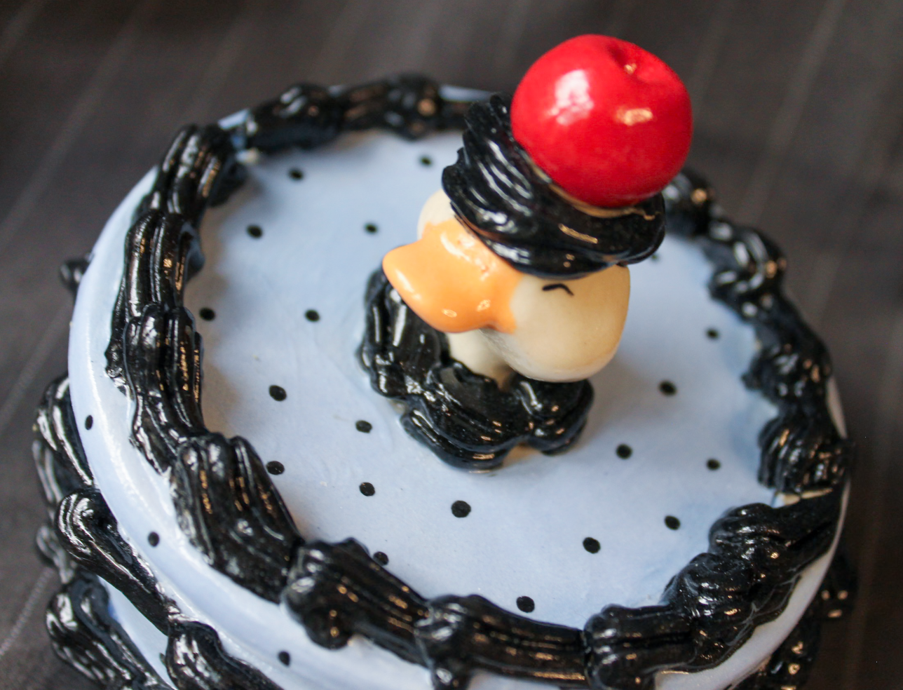 cherry duck vintage cake ceramic trinket box (blue/black