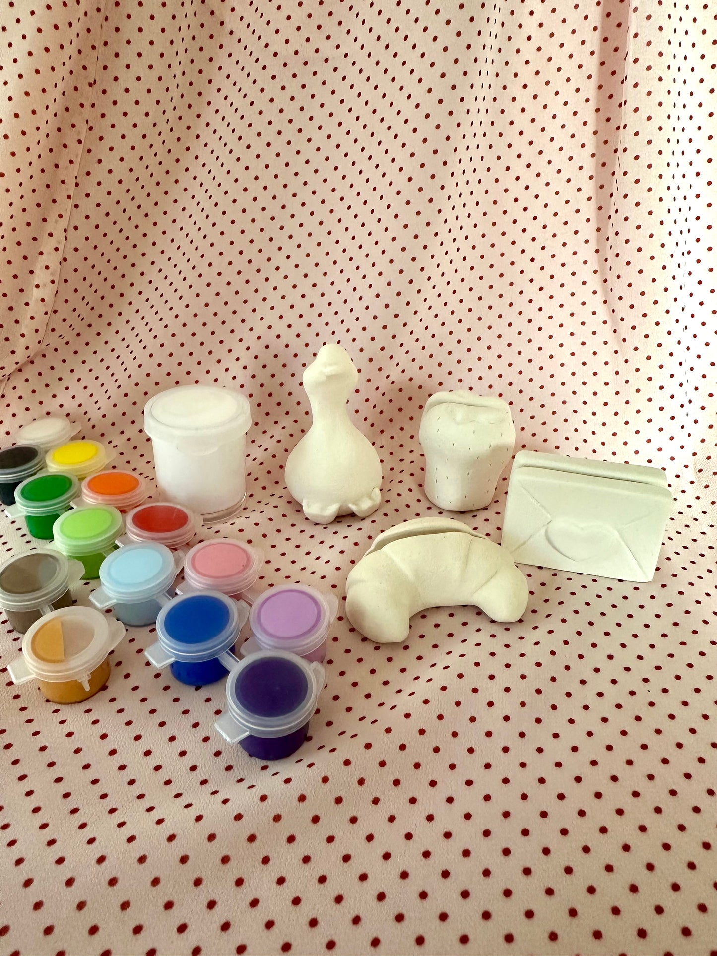 diy polaroid holder painting kit