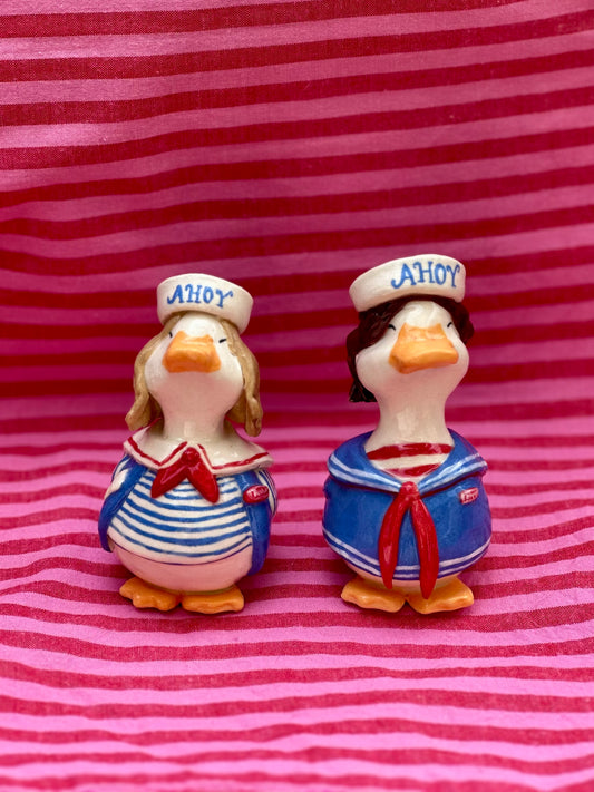 adopt a duck: robin (scoops ahoy) no.388