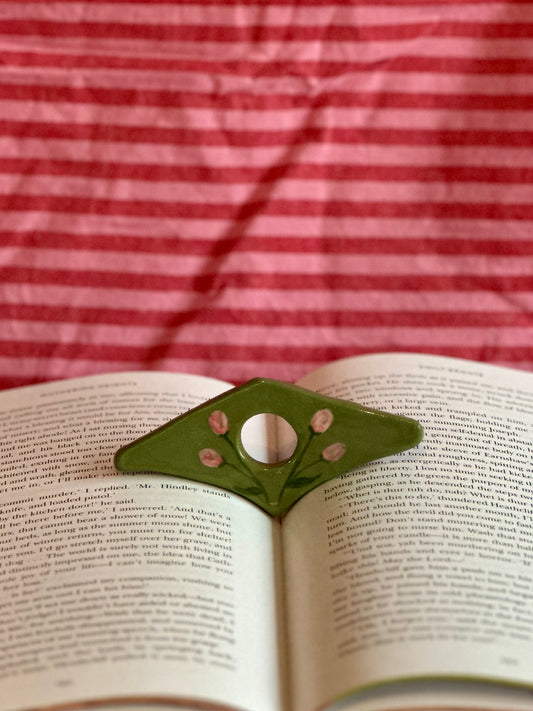 tulip ceramic page holder (green)